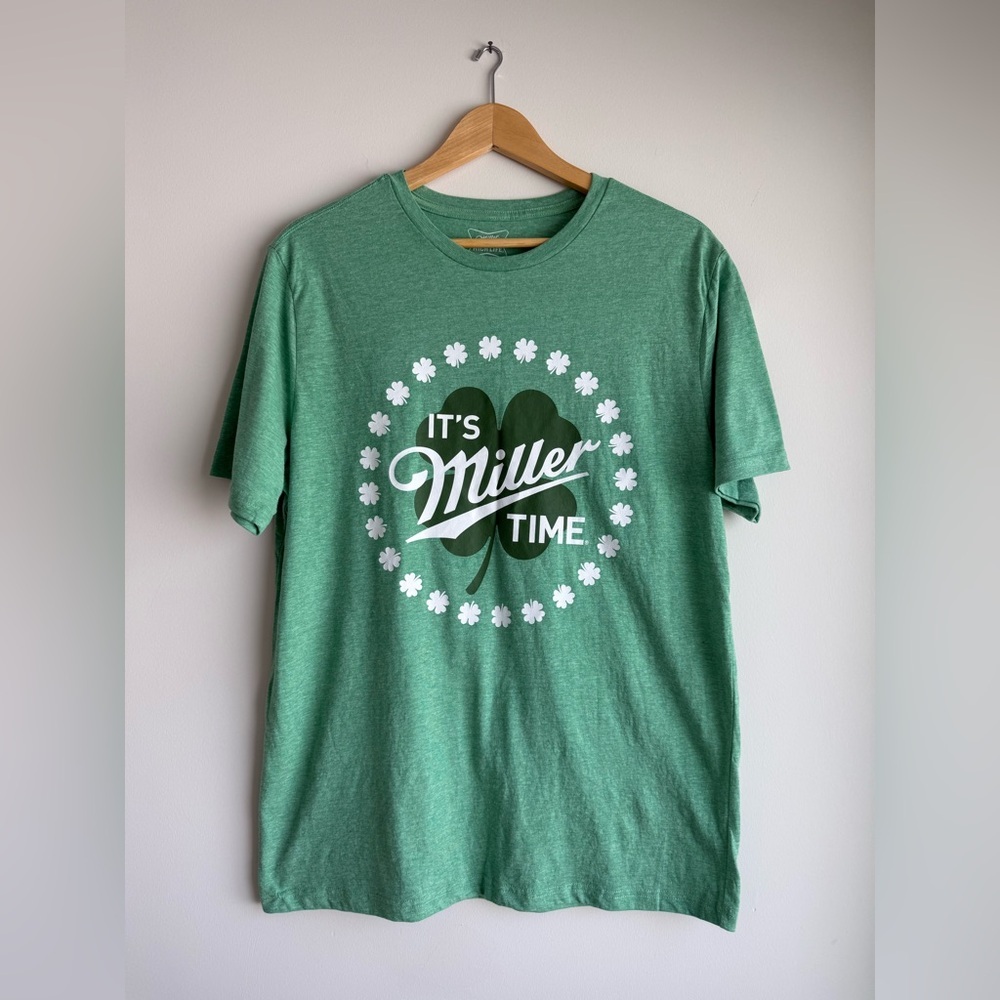 Miller Lite St Patrick’s Day Shamrock “It’s Miller Time” Graphic Tee Mens Large